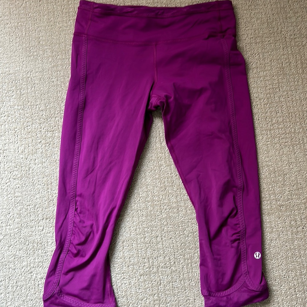 Purple cropped leggings with army mesh